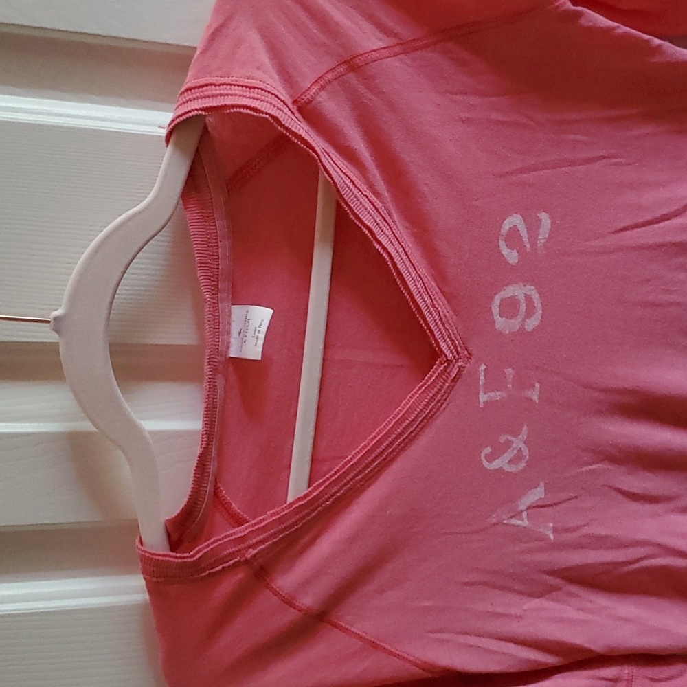 Abercrombie and Fitch L 3/4 length coral shirt